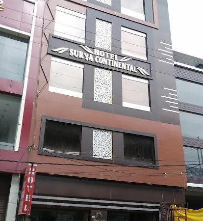 Hotel Surya Continental Lucknow Exteriör bild